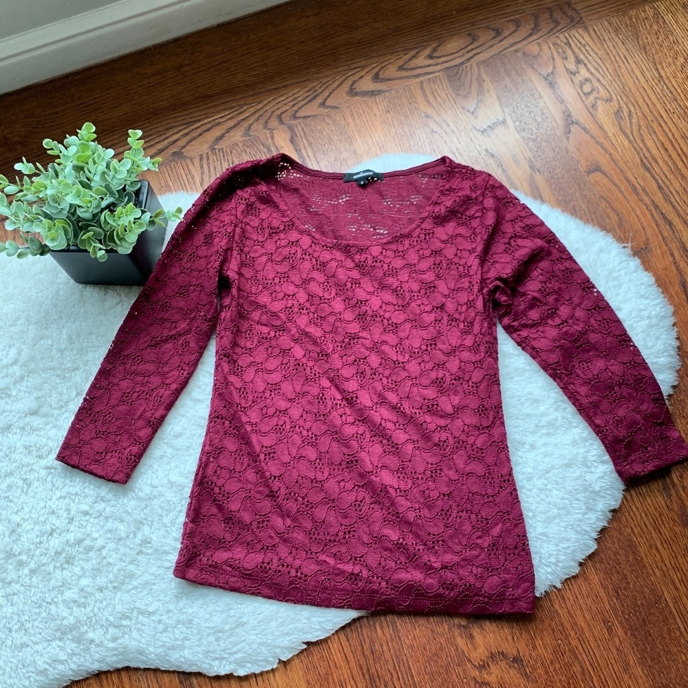 Red Floral Lace crocheted 3/4 Sleeve fitted Top